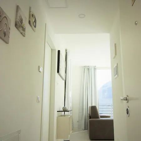 Apartament Simon's Place View Nesso