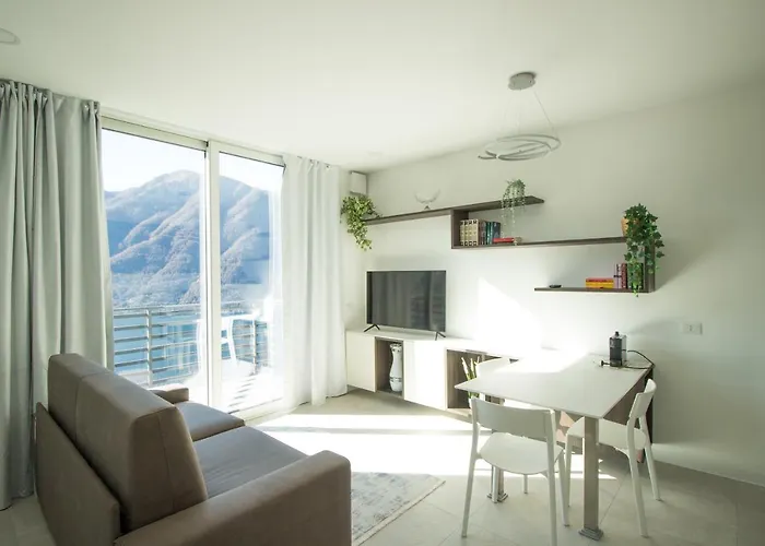 Simon's Place View Apartment Nesso