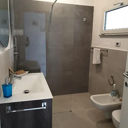 Simon's Place View *